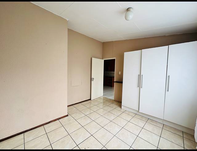 2 BEDROOM TOWNHOUSE FOR SALE IN RIDGEWAY